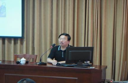 王成桓副会长为广东省云浮市房地产销售人员做风水讲座