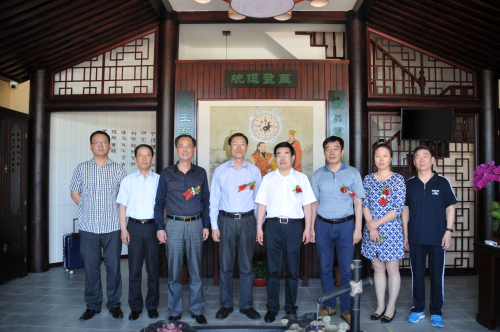 沈阳市周易研究会新址挂牌暨辽海沈阳讲坛研究会讲点启动仪式隆重举行
