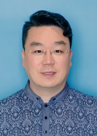 刘闻名